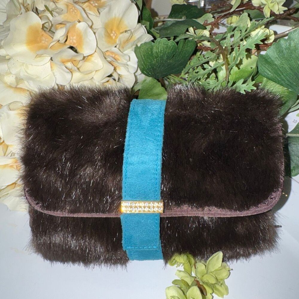 Stephanie Johnson Faux Fur Jewelry & Cosmetic Roll Organizer Travel